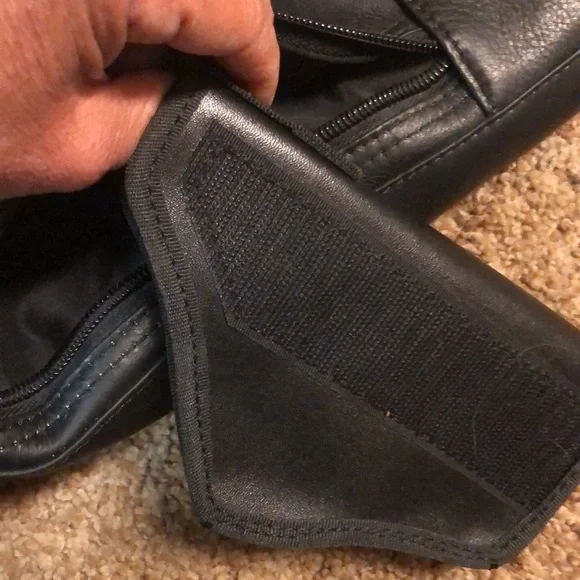 COPY - NWT concealed carry black purse in excellent shape - Picture 10 of 12